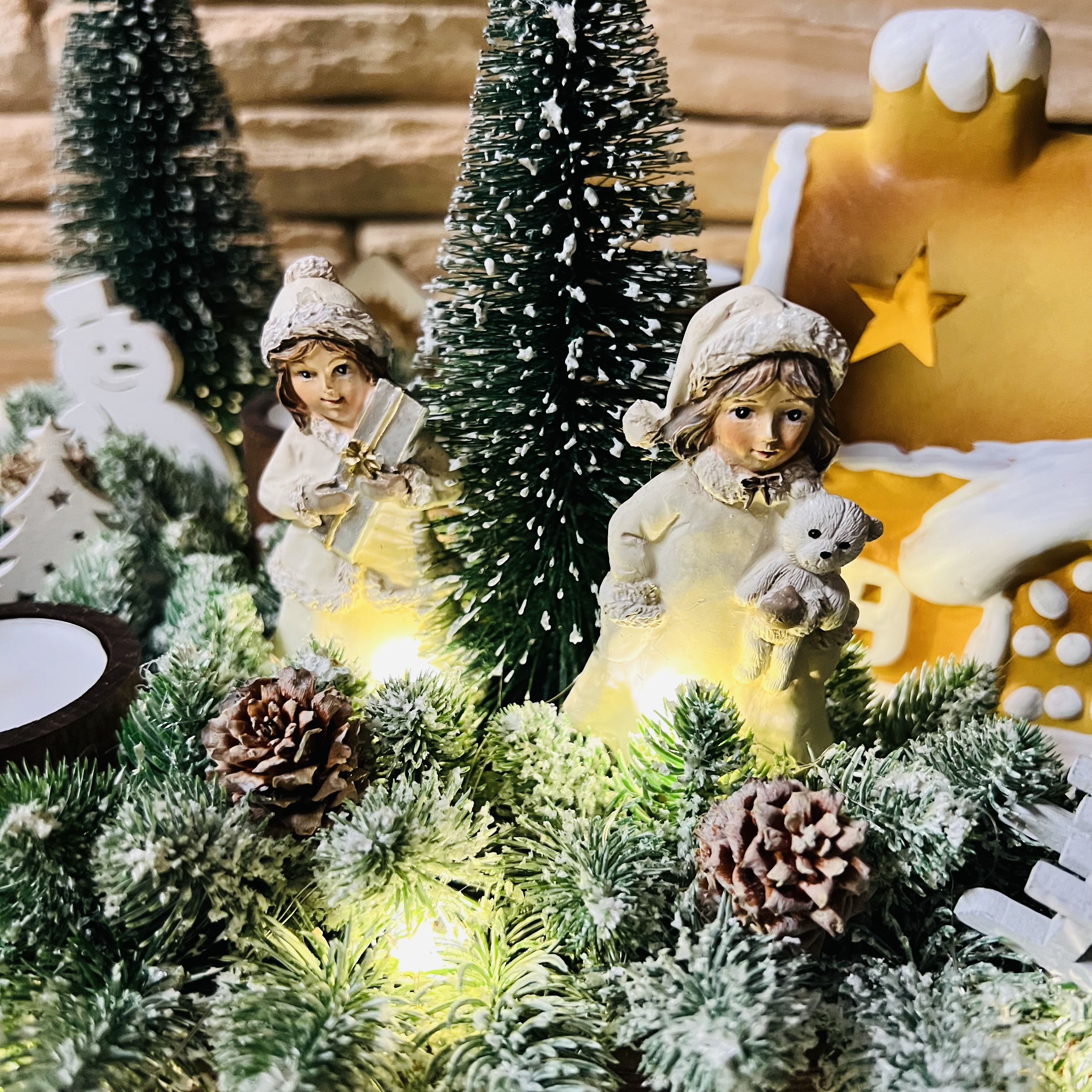 ZIMNÍ DEKORACE ADVENTNÍ SVÍCEN NA ČAJOVÉ SVÍČKY S OSVĚTLENÍM
