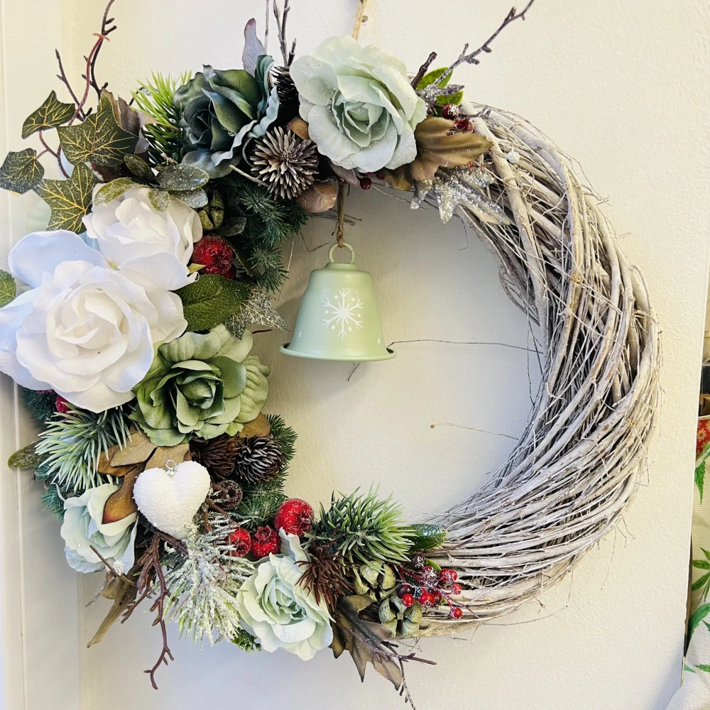 ZIMNÍ DEKORACE VĚNEC NA DVEŘE 