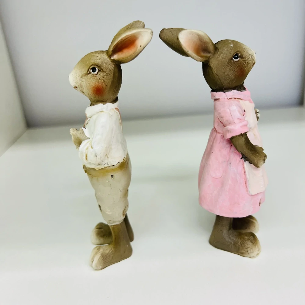 JARNÍ DEKORACE FIGURKA ZAJÍČKA - DVA DRUHY - CHLAPEC NEBO DÍVKA