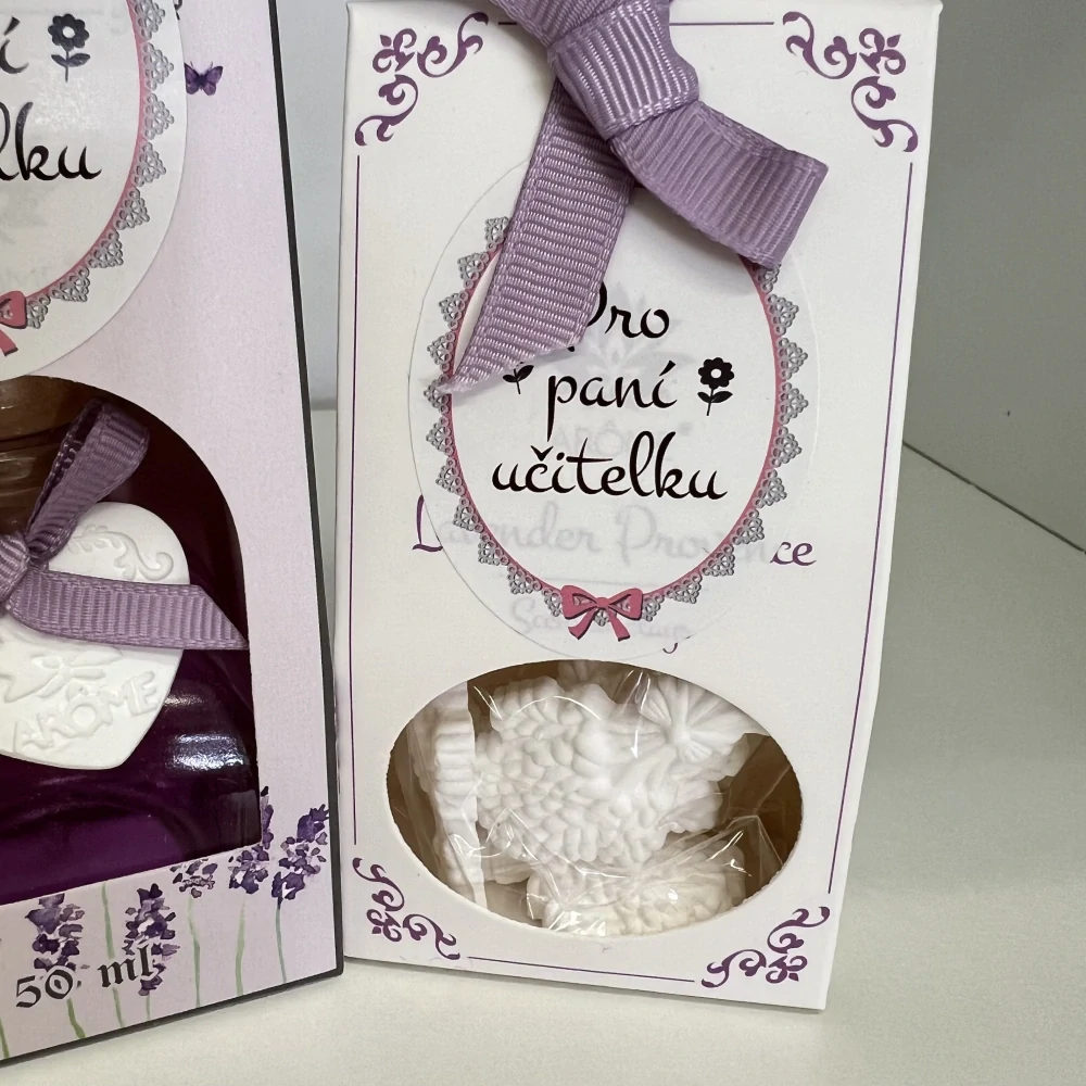 DÁRKOVÉ BALENÍ PRO PANÍ UČITELKU - DIFFUSER A VONNÝ JÍL