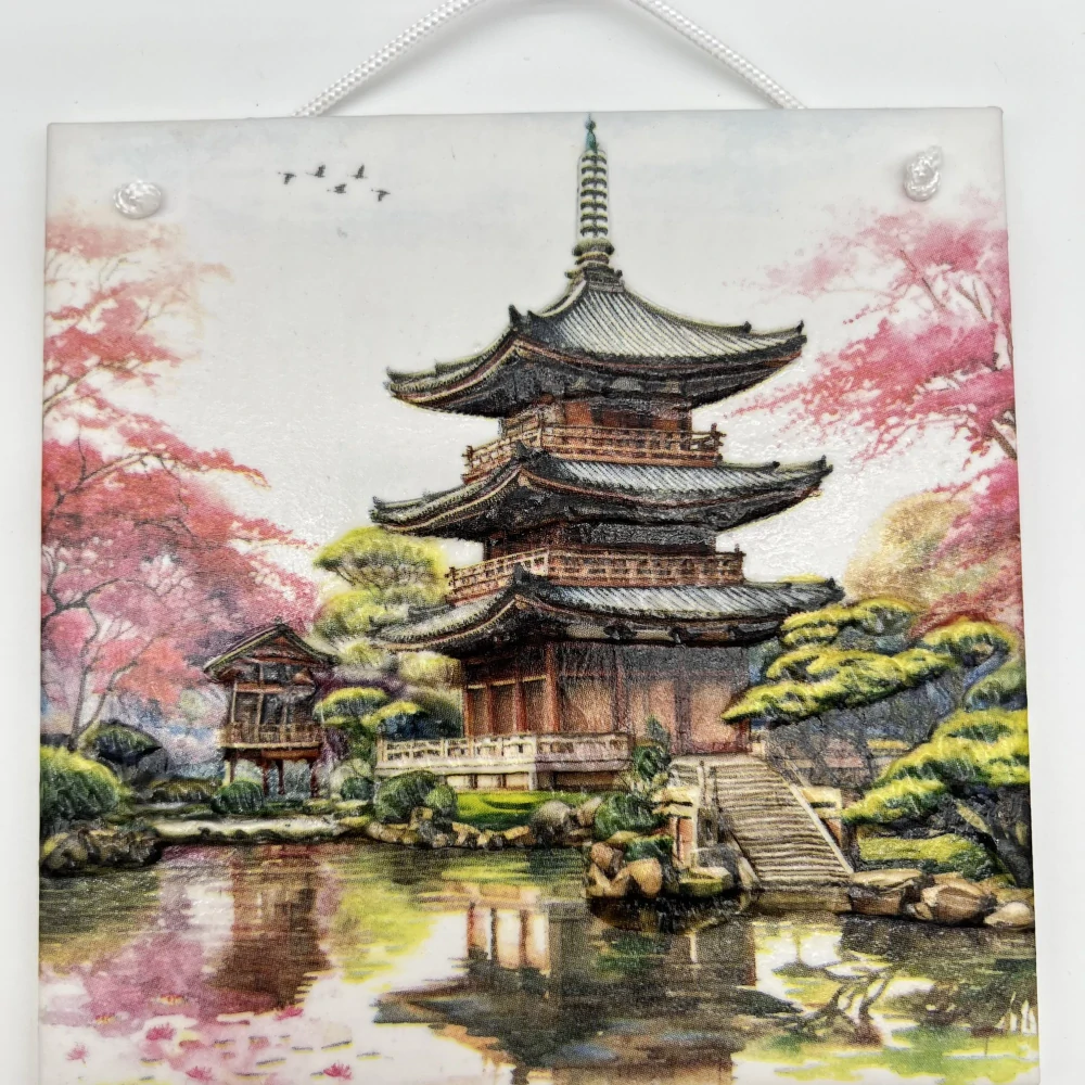 DEKORACE K ZAVĚŠENÍ DLAŽDICE ZDOBENÁ TECHNIKOU DECOUPAGE 3D 