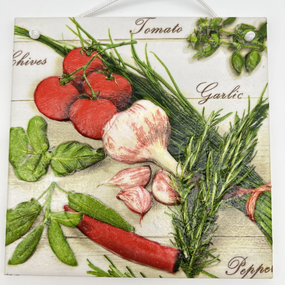 DEKORACE K ZAVĚŠENÍ DLAŽDICE ZDOBENÁ TECHNIKOU DECOUPAGE 3D 