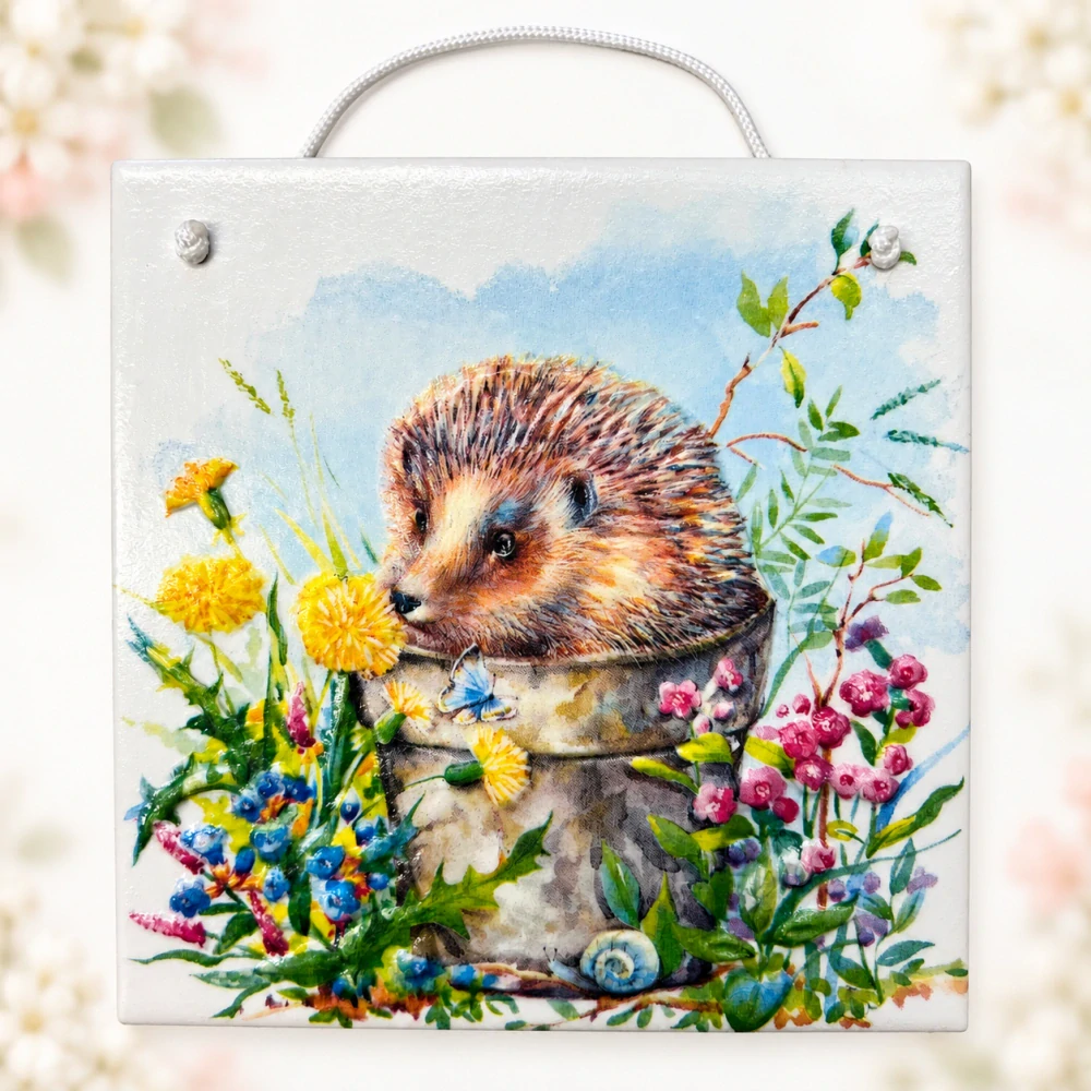 🦔🌼 Keramická dlaždice – Ježeček mezi květinami 🦋🌿