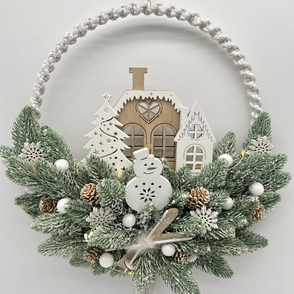 🏡❄️ Závěsná zimní dekorace s domečky, sněhulákem a LED osvětlením