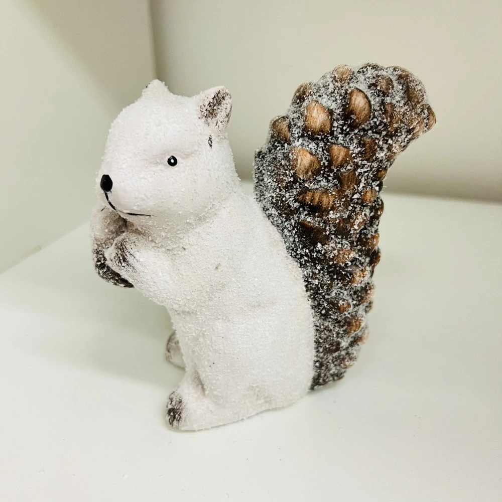 ZIMNÍ DEKORACE FIGURKA VEVERKA 