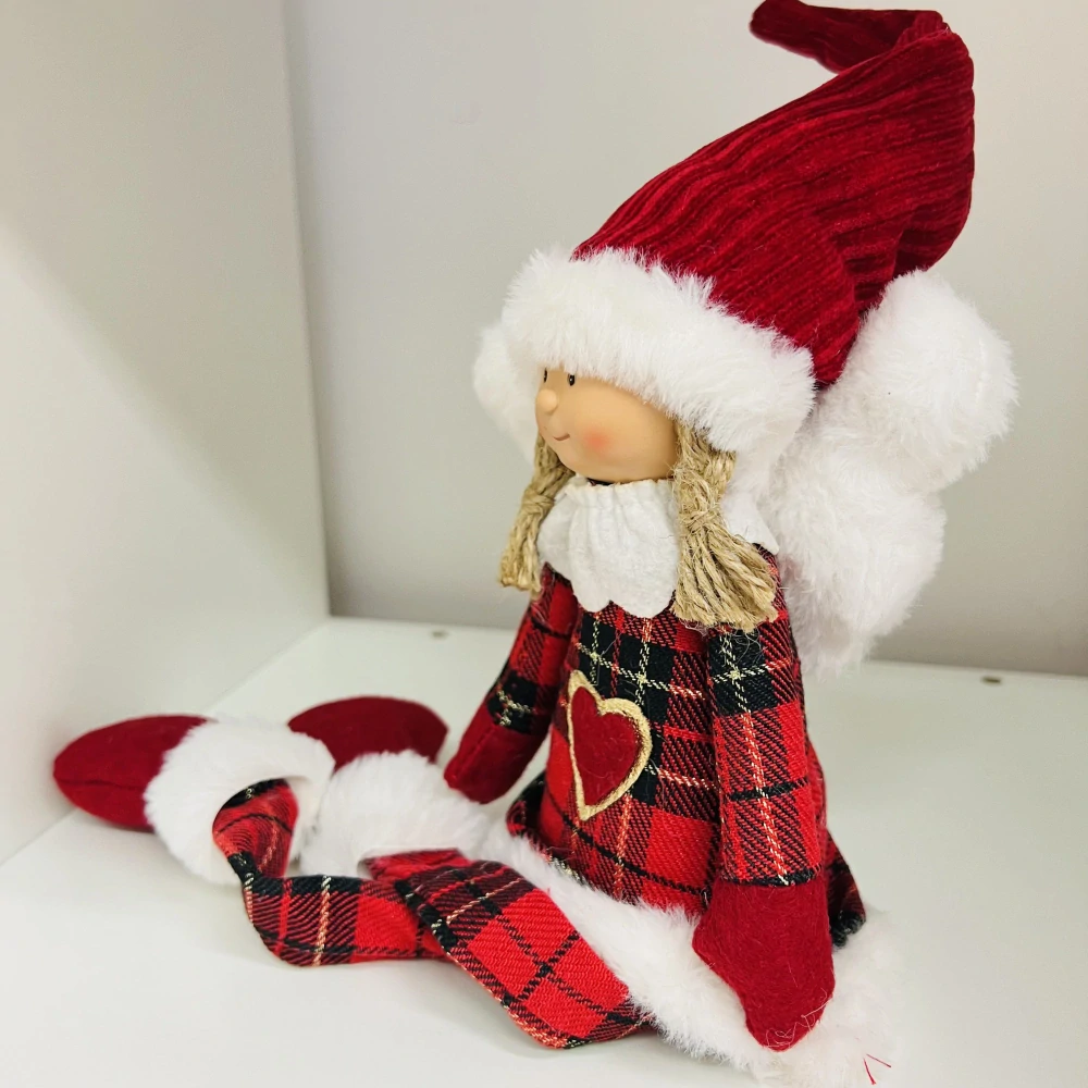 ZIMNÍ DEKORACE ANDĚLKA SEDÍCÍ ČERVENÁ