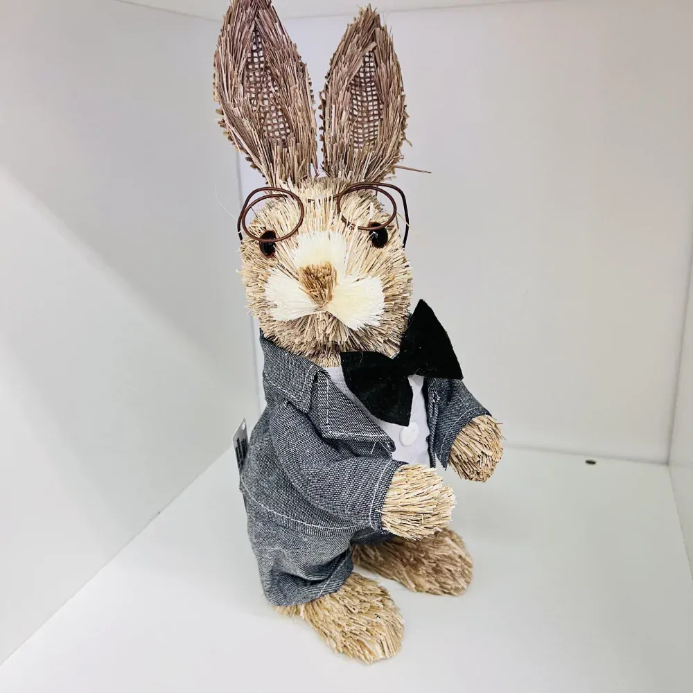 JARNÍ DEKORACE ZAJÍC S BRÝLEMI - CHLAPEC V OBLEKU