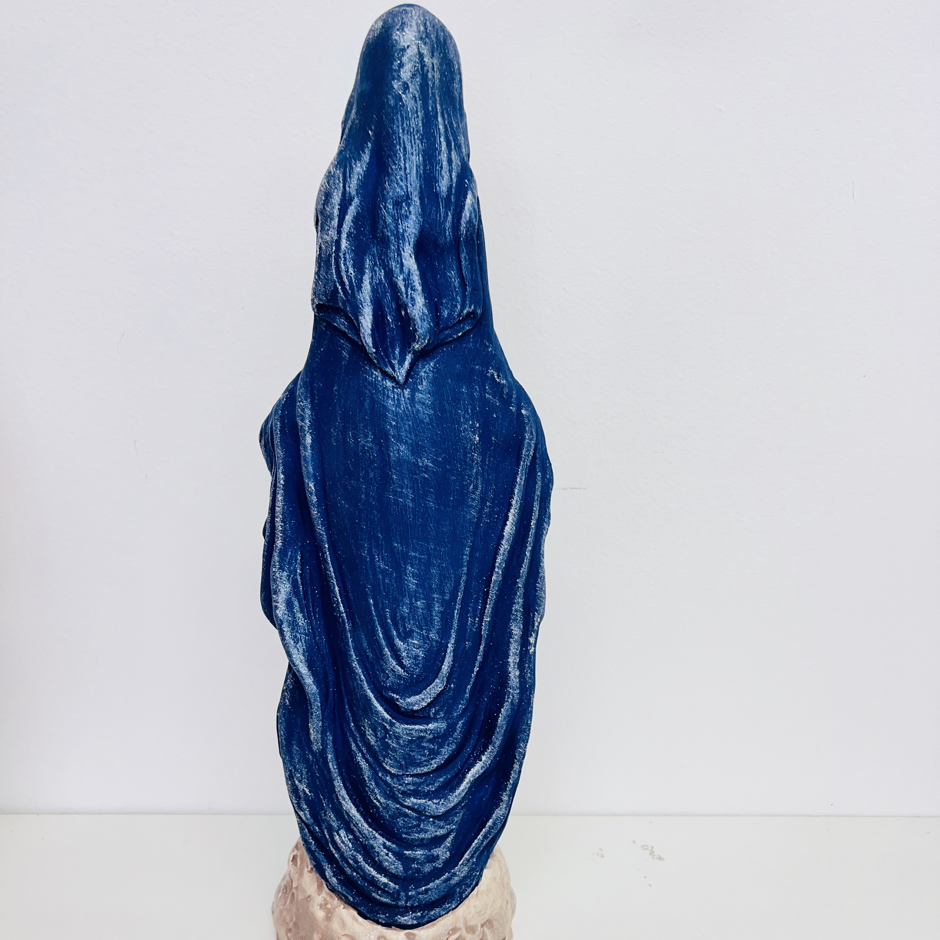 DEKORACE FIGURA MARIE TMAVÁ