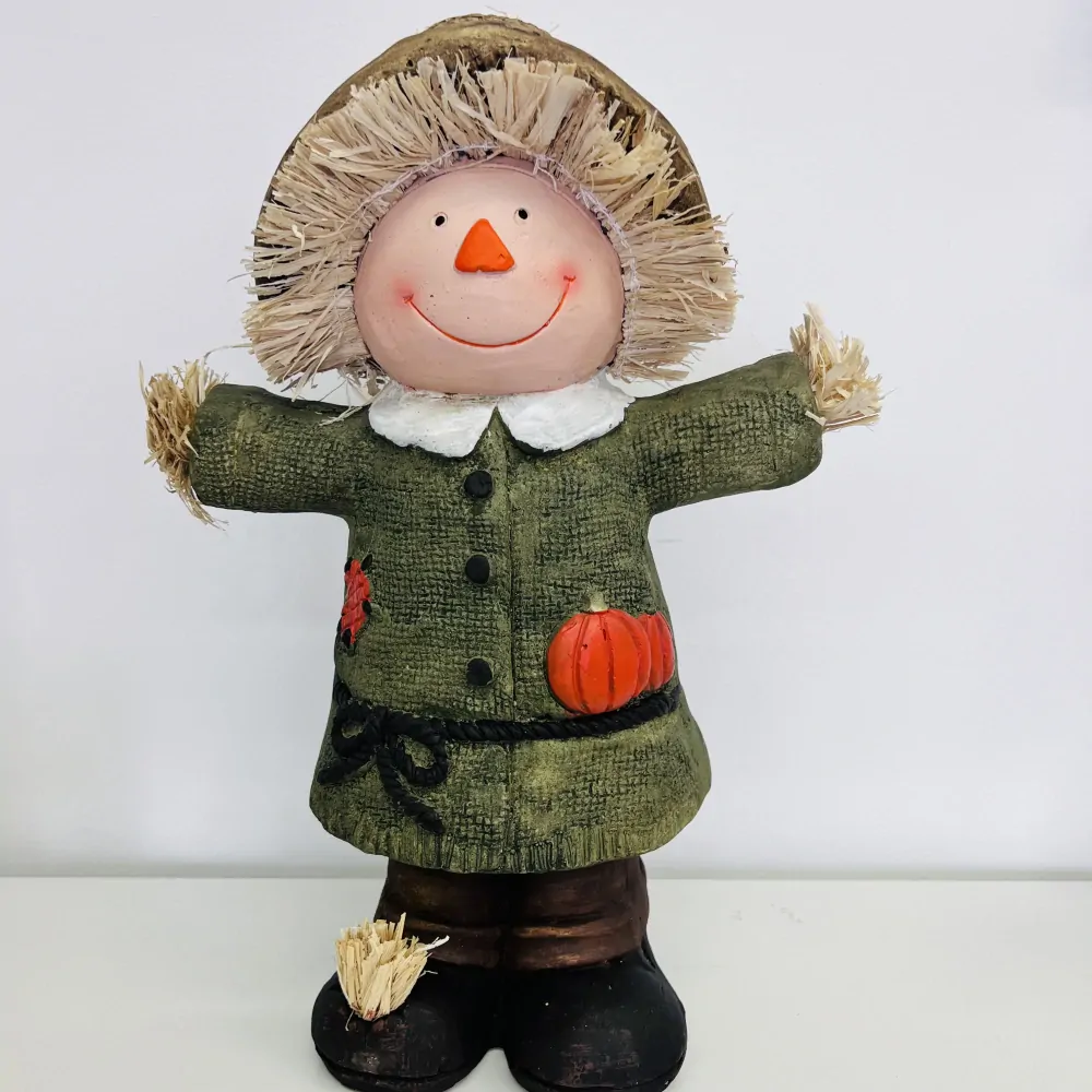 DEKORACE FIGURA STRAŠÁKA CHLAPEC