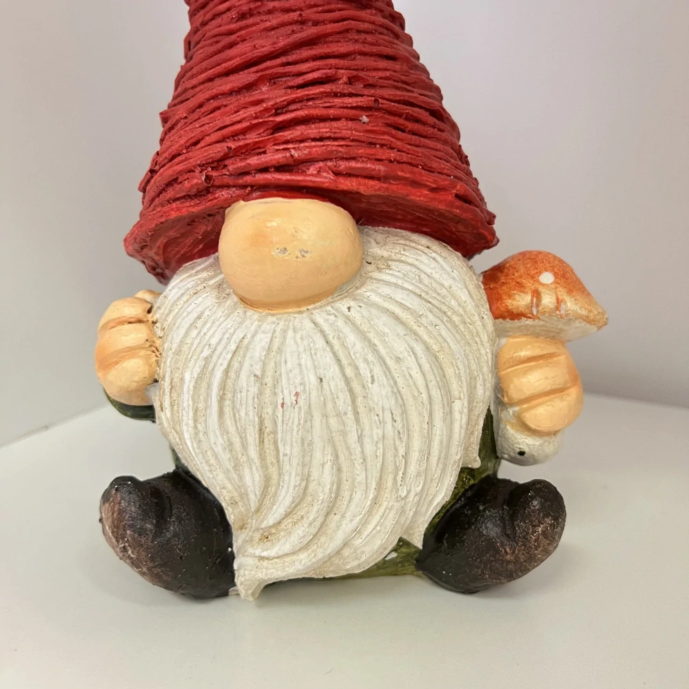 DEKORACE FIGURA SKŘÍTKA