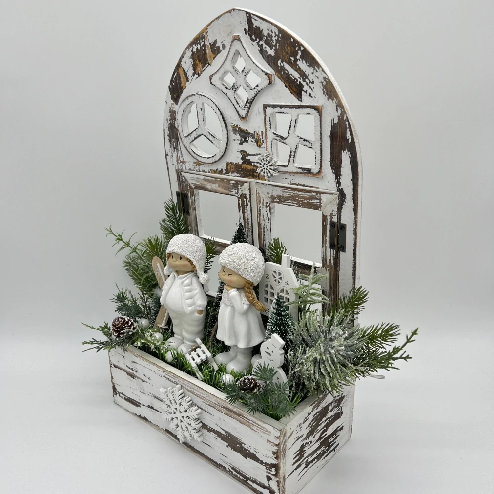 ZIMNÍ DEKORACE TRUHLÍK ZDOBENÝ S OSVĚTLENÍM