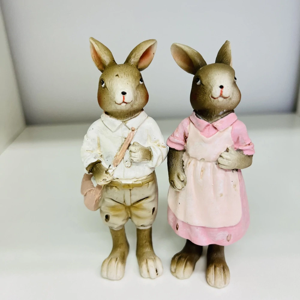 JARNÍ DEKORACE FIGURKA ZAJÍČKA - DVA DRUHY - CHLAPEC NEBO DÍVKA