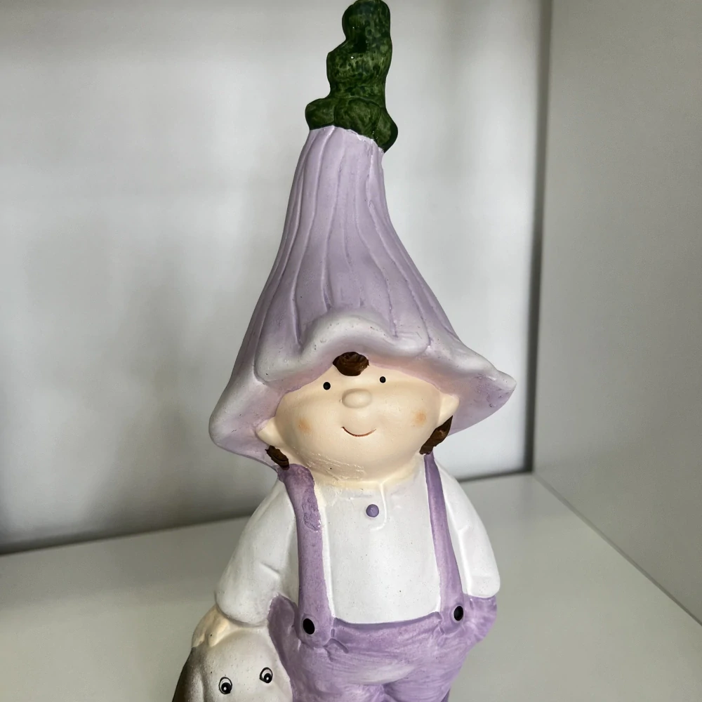 DEKORACE FIGURKA CHLAPCE S PEJSKEM