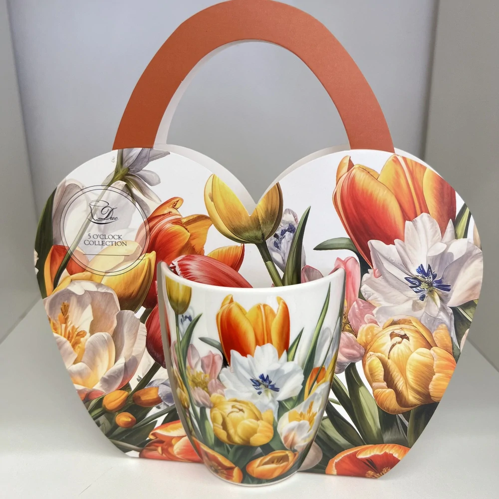 HRNEK V DÁRKOVÉM BALENÍ MOTIV TULIPÁNY
