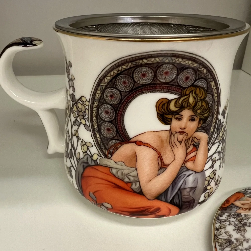 HRNEK NA BYLINKY MOTIV ALPHONSE MUCHA