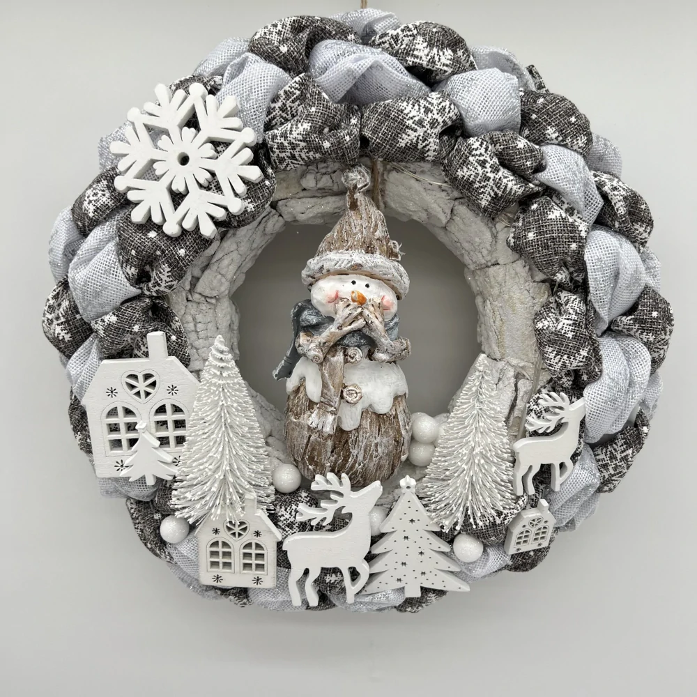 ZIMNÍ DEKORACE VĚNEC NA DVEŘE S OSVĚTLENÍM 