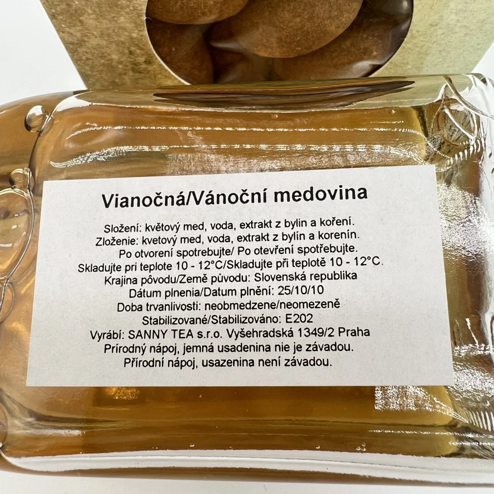 DÁRKOVÉ BALENÍ MANDLE V MLÉČNÉ ČOKOLÁDĚ SE SKOŘICÍ A LAHODNÁ MEDOVINA