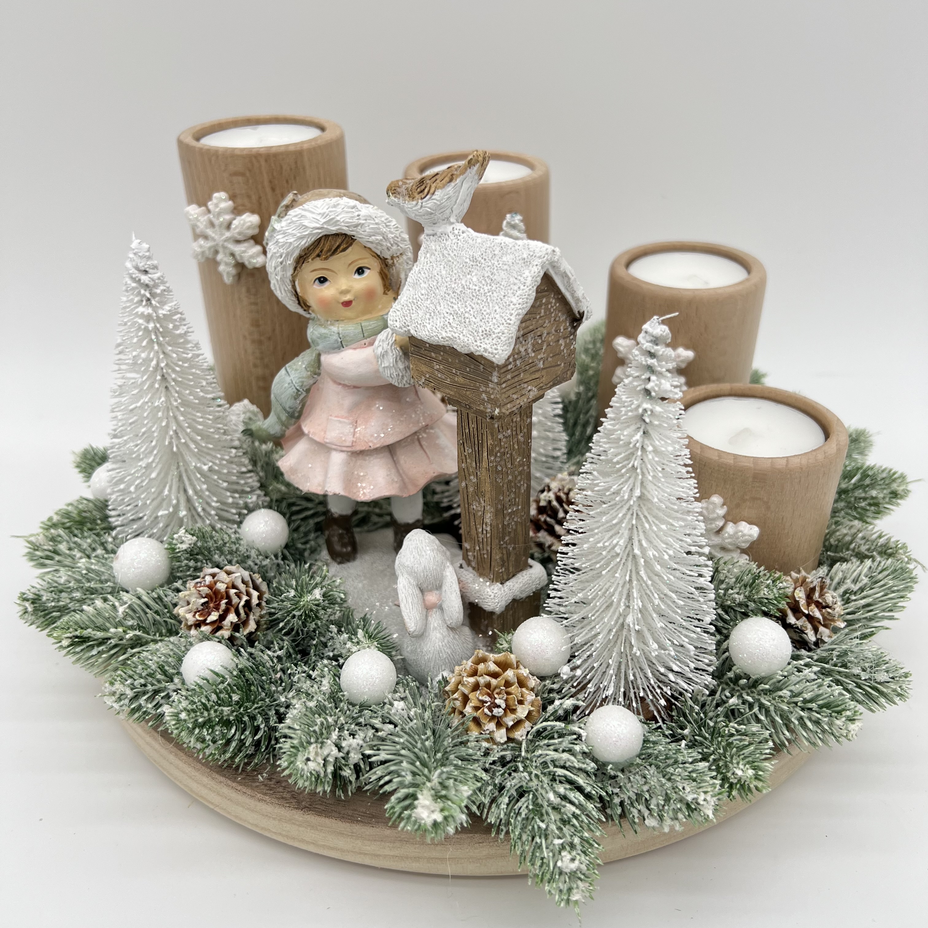 ZIMNÍ DEKORACE ADVENTNÍ SVÍCEN NA ČAJOVÉ SVÍČKY