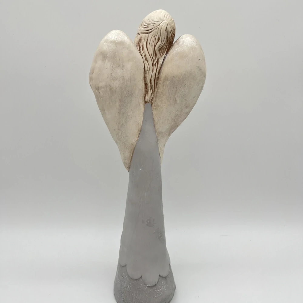 🤍 Elegantní andělka v šedých šatech