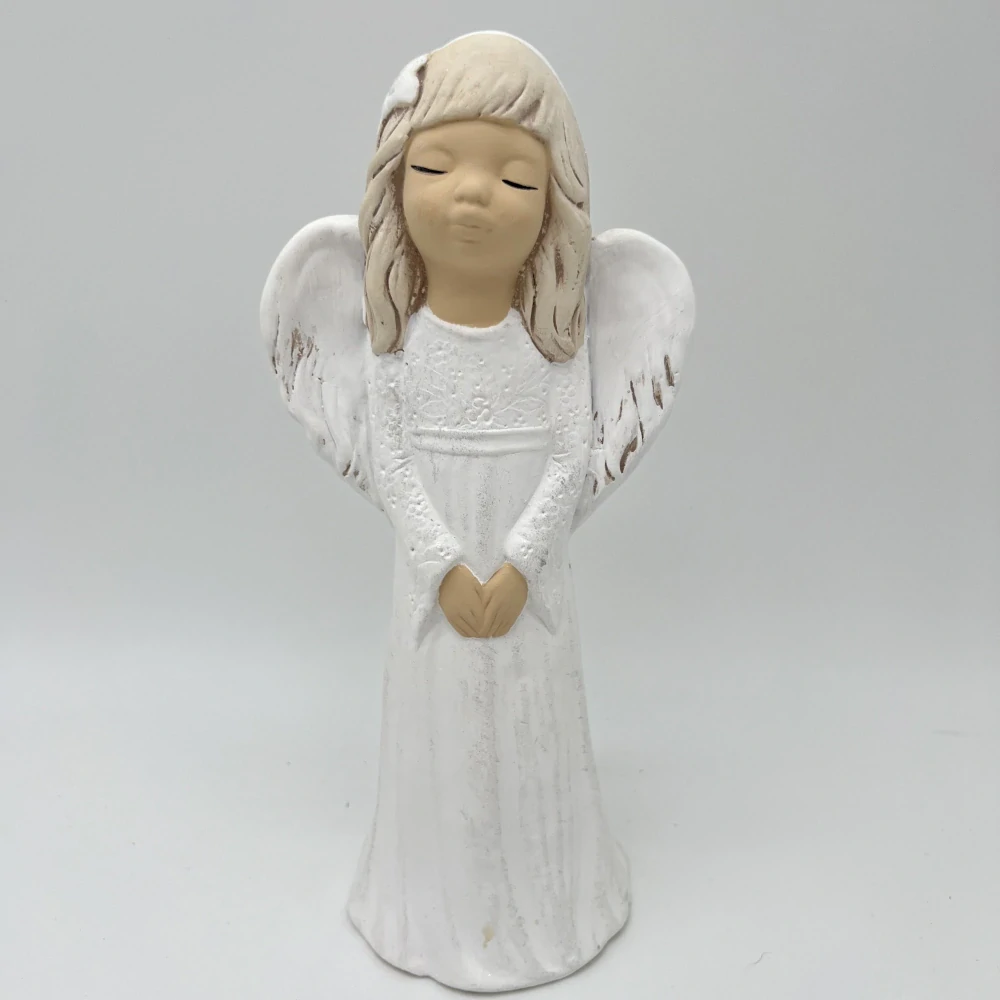 🤍😇 Andělská dívka s jemnými křídly 😇🤍