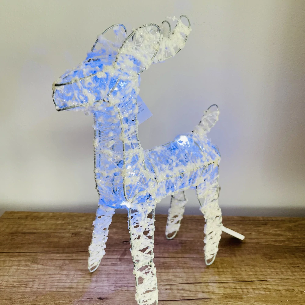 ZIMNÍ DEKORACE SOB S LED OSVĚTLENÍM MALÝ