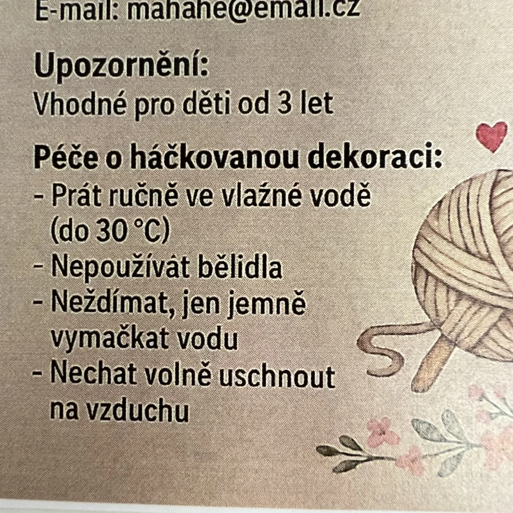 DEKORACE HÁČKOVANÁ MEDÚZA