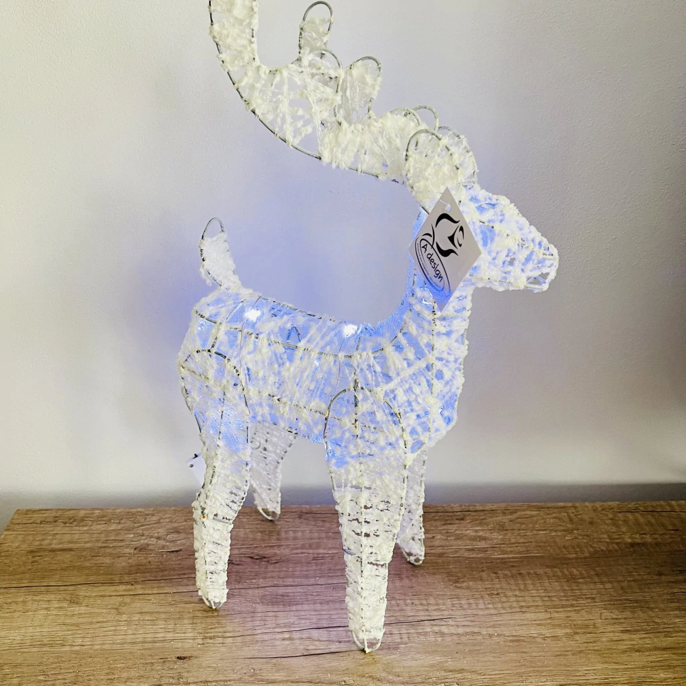 ZIMNÍ DEKORACE SOB S LED OSVĚTLENÍM STŘEDNÍ