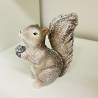 ZIMNÍ DEKORACE FIGURKA VEVERKA