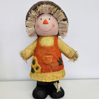 DEKORACE FIGURA STRAŠÁKA DÍVKY