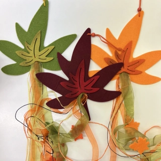 PODZIMNÍ DEKORACE ZÁVĚS LIST - TŘI DRUHY 