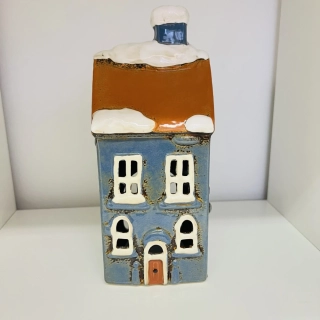 DEKORACE KERAMICKÝ DOMEK NA LIGHT SVÍČKU 