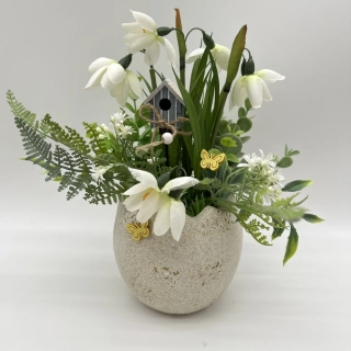 JARNÍ DEKORACE SKOŘÁPKA ZDOBENÁ UMĚLÝMI KVĚTY 